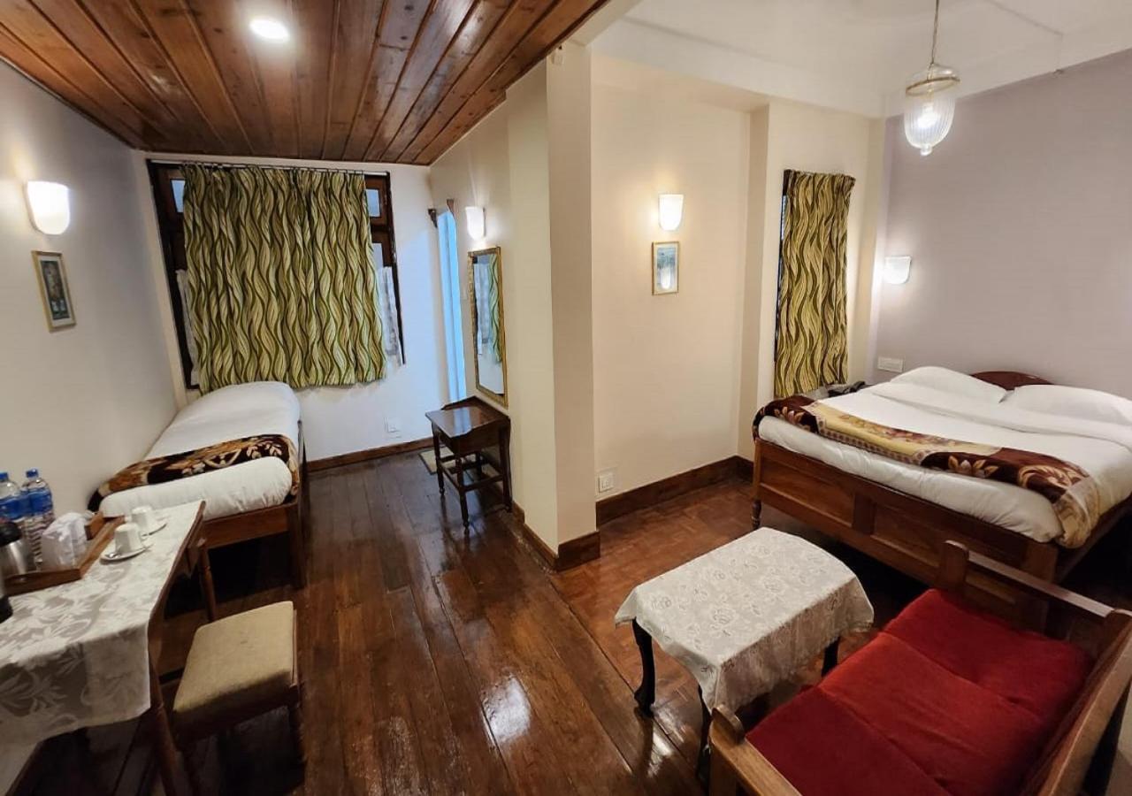 Ivanhoe Hotel Дарджилінг Екстер'єр фото