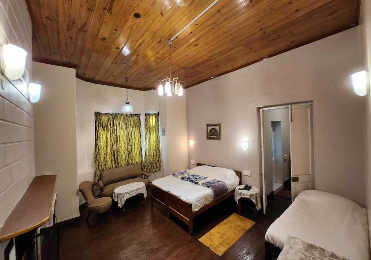 Ivanhoe Hotel Дарджилінг Екстер'єр фото