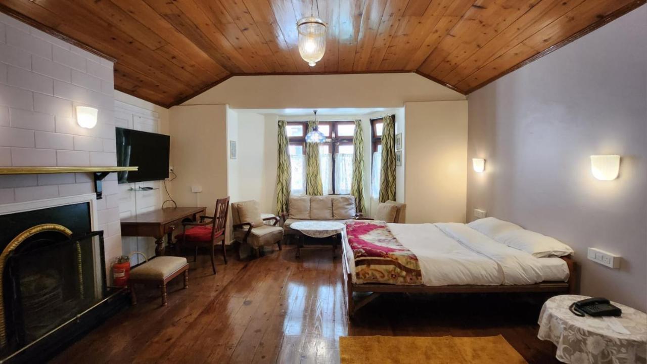 Ivanhoe Hotel Дарджилінг Екстер'єр фото