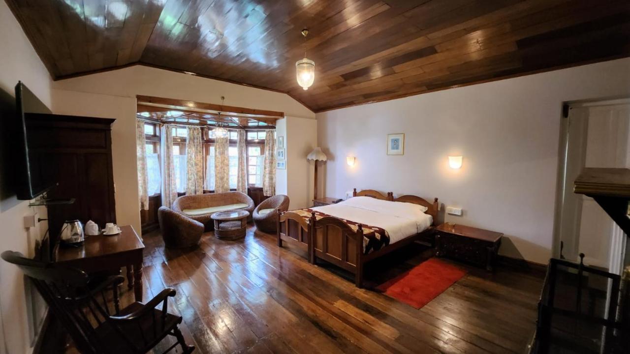 Ivanhoe Hotel Дарджилінг Екстер'єр фото