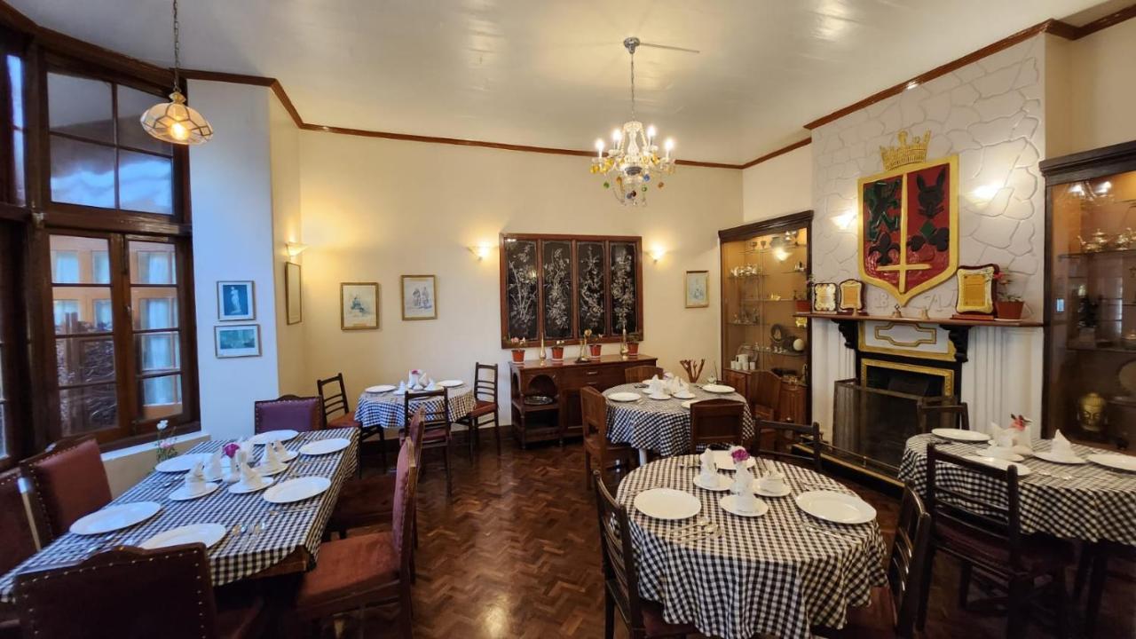 Ivanhoe Hotel Дарджилінг Екстер'єр фото